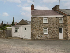 Ty Newydd